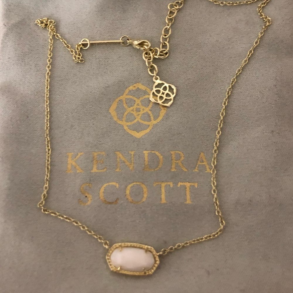 Kendra Scott Elisa necklace
